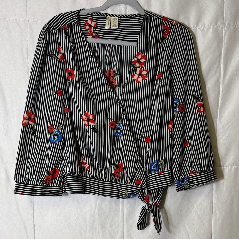 Japna Floral Stripe Wrap Style Blouse Tie Hem Black Red Size XL